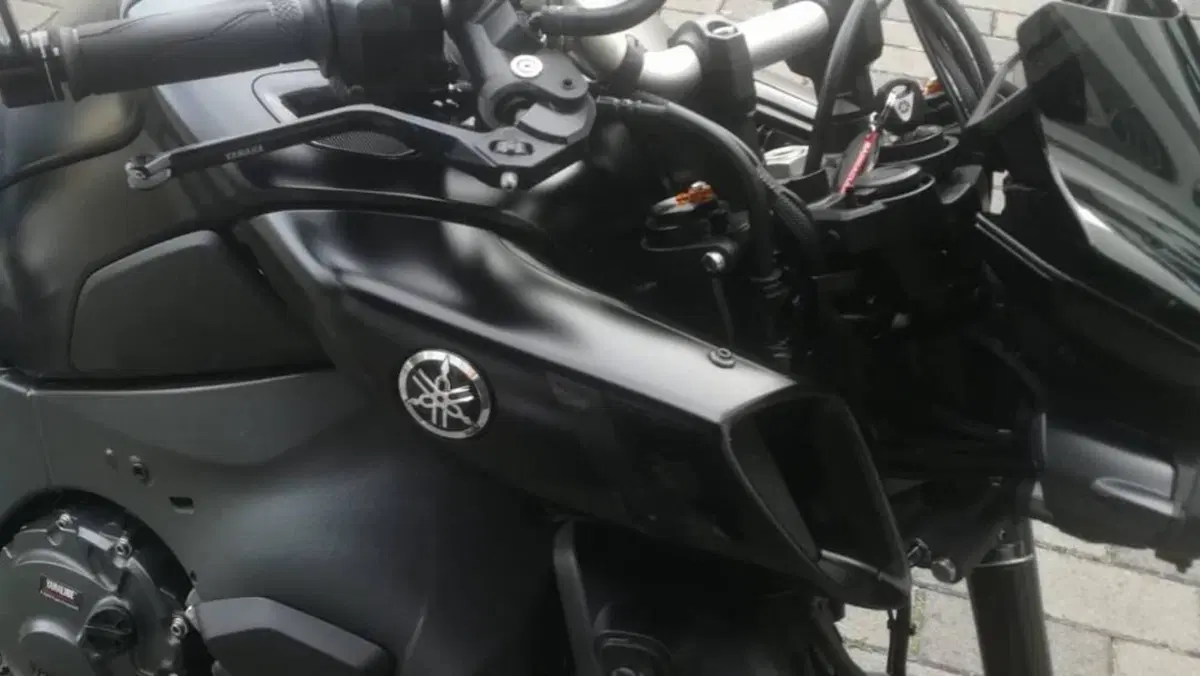 Yamaha MT-10 (2022 - 26)  (9)