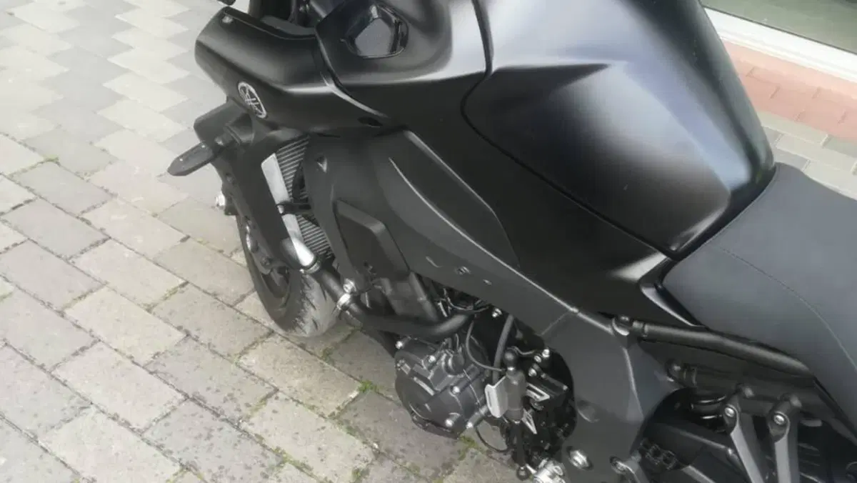 Yamaha MT-10 (2022 - 26)  (10)