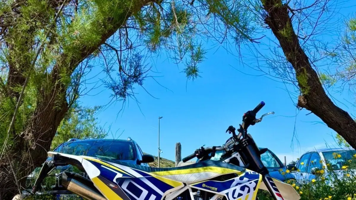 Husqvarna 701 Supermoto (2017 - 19)  (2)