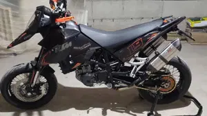 KTM 690 Supermoto (2007 - 12)  (5)