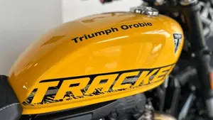 Triumph Tracker 400 (2026)  (6)