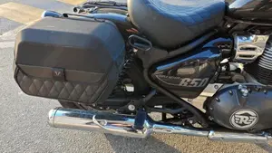 Royal Enfield Super Meteor 650 (2023 - 26)  (3)