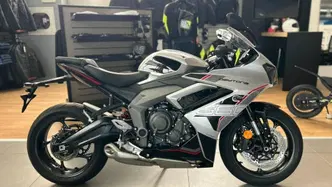 Triumph Daytona 660 (2027) nuova