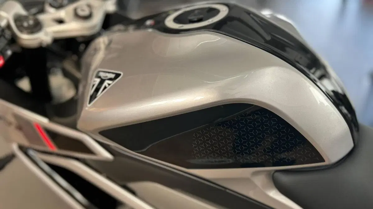 Triumph Daytona 660 (2027)  (5)