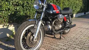 Moto Guzzi   (2)