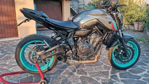 Yamaha MT-07 Pure (2023 - 25) 