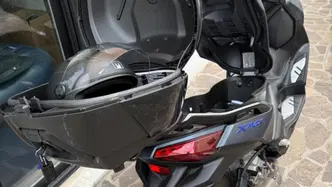 Yamaha X-Max 300 (2021 - 24) usata