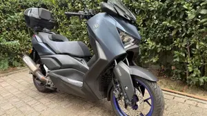 Yamaha X-Max 300 (2021 - 24)  (3)