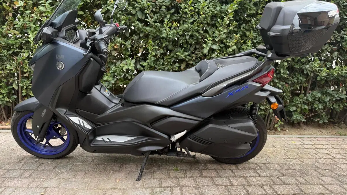 Yamaha X-Max 300 (2021 - 24)  (4)