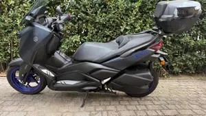 Yamaha X-Max 300 (2021 - 24)  (4)