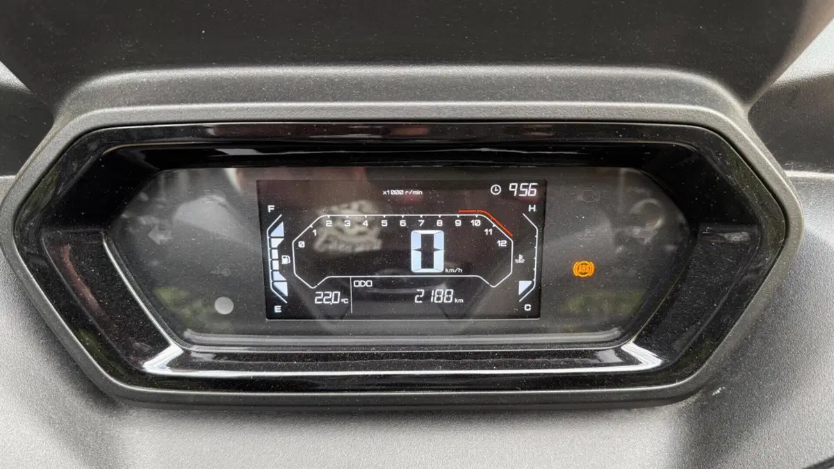 Yamaha X-Max 300 (2021 - 24)  (8)