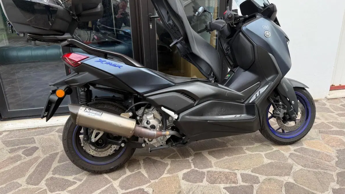 Yamaha X-Max 300 (2021 - 24)  (11)