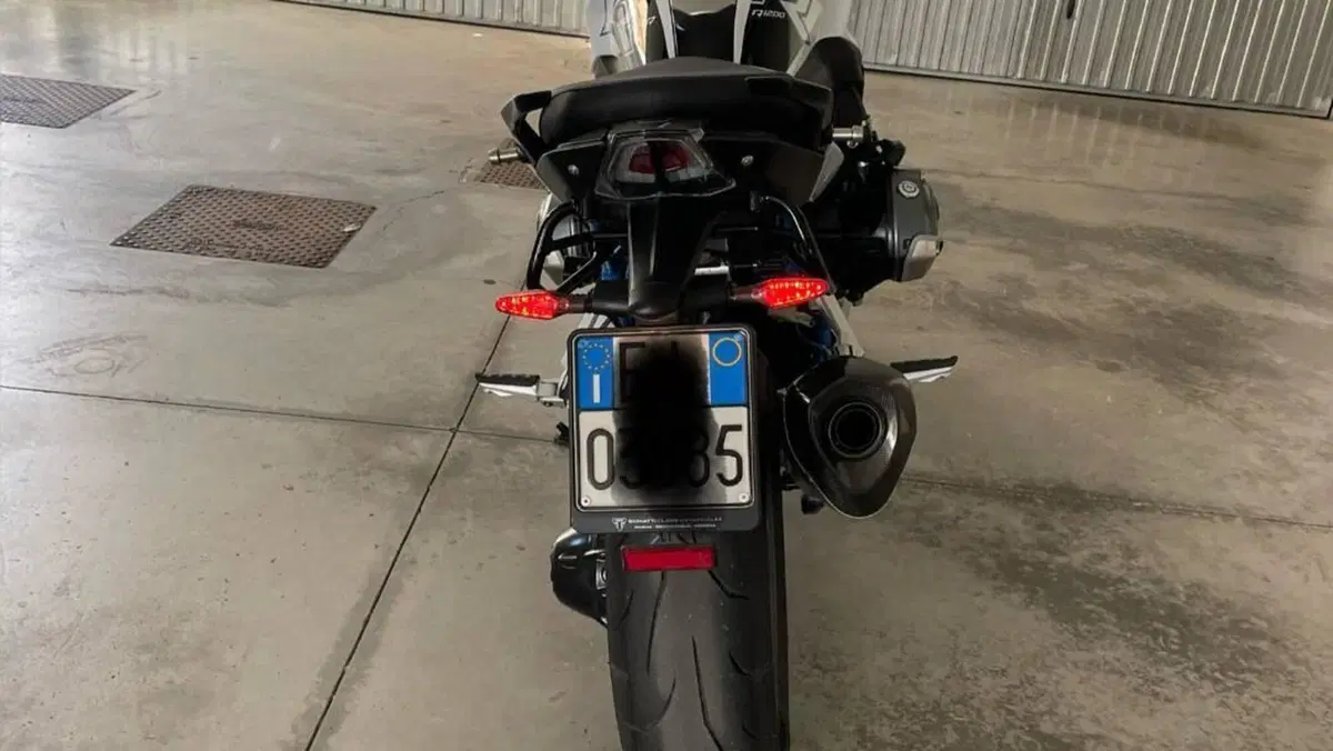 Bmw R 1200 R (2017 - 18)  (8)