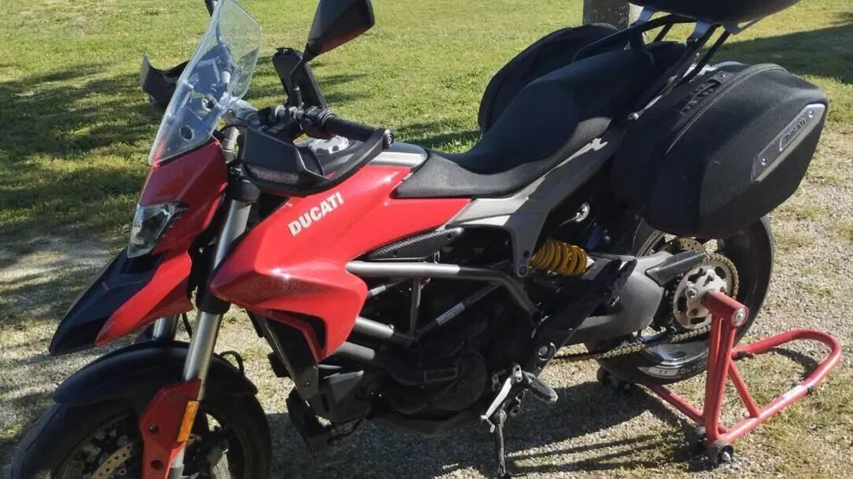Ducati Hyperstrada 939 (2016 - 18)  (2)