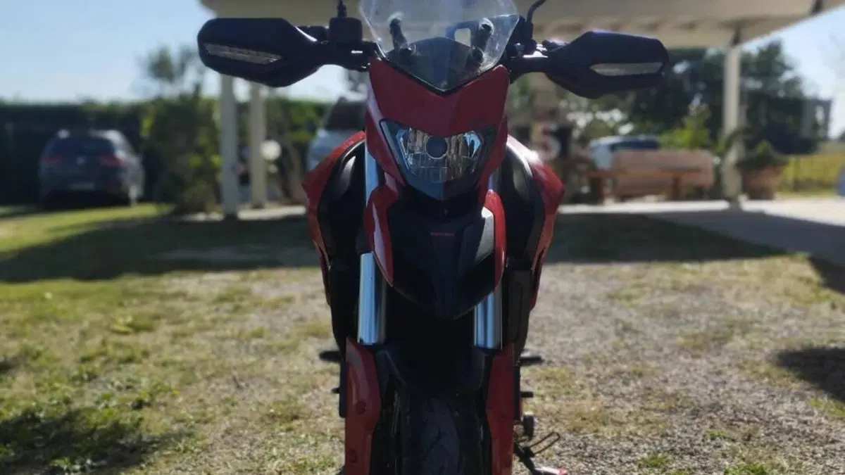 Ducati Hyperstrada 939 (2016 - 18)  (8)