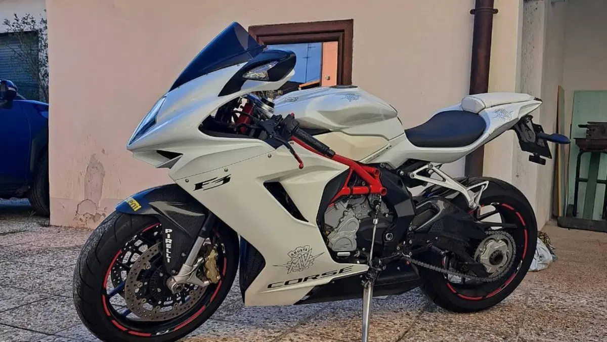 MV Agusta F3 675 (2011 - 15)  (2)