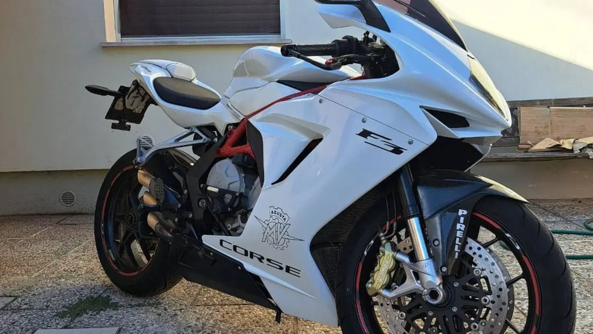 MV Agusta F3 675 (2011 - 15)  (3)