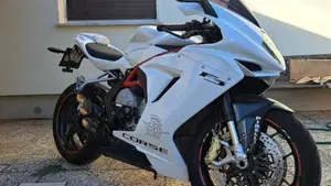 MV Agusta F3 675 (2011 - 15)  (3)