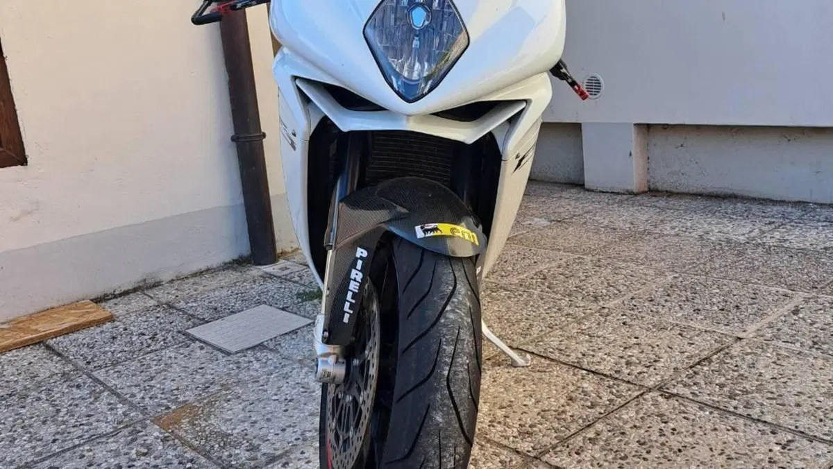 MV Agusta F3 675 (2011 - 15)  (5)