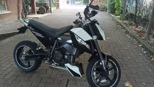 KTM 690 Duke (2007 - 09)  (2)