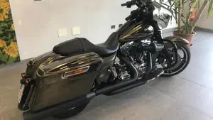 Harley-Davidson 1690 Street Glide Special (2014 - 16) - FLHX  (2)