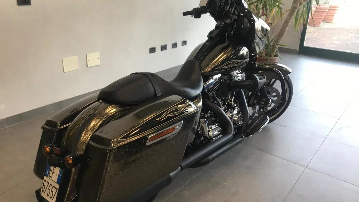 Harley-Davidson 1690 Street Glide Special (2014 - 16) - FLHX  (5)
