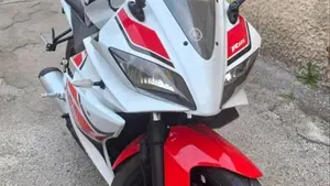 Yamaha YZF R125 (2008 - 13)  (3)