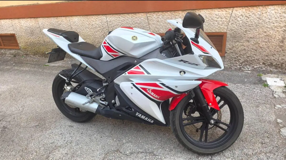Yamaha YZF R125 (2008 - 13)  (4)