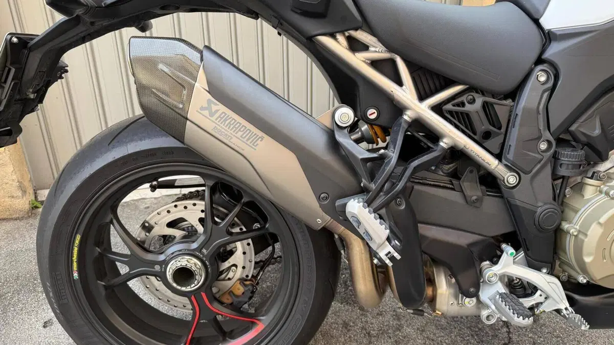 Ducati Multistrada V4 RS (2024 - 25)  (11)