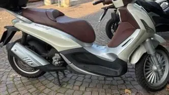 Piaggio Beverly Tourer 300 usata