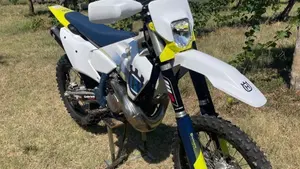 Husqvarna TE 300 (2024)  (3)