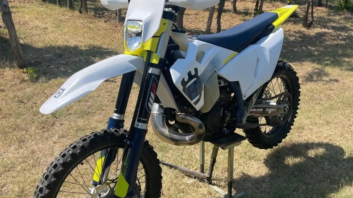 Husqvarna TE 300 (2024)  (10)