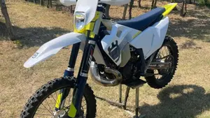 Husqvarna TE 300 (2024)  (10)