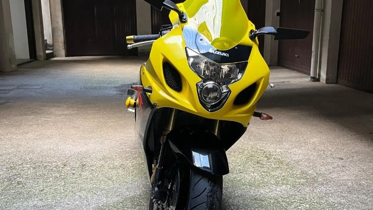 Suzuki GSX R 750 (2004 - 05)  (3)