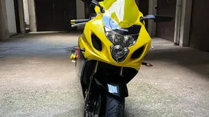 Suzuki GSX R 750 (2004 - 05)  (3)