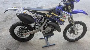Yamaha YZ 125 (2009)  (2)