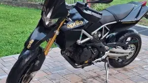 Aprilia Dorsoduro 750 (2009 - 14)  (2)