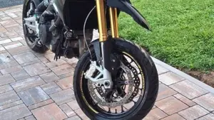 Aprilia Dorsoduro 750 (2009 - 14)  (8)