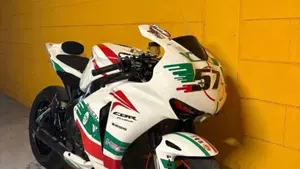Honda CBR 1000 RR Fireblade (2008 - 11)  (5)