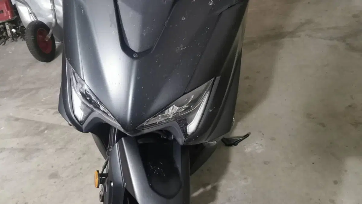 Yamaha T-Max 560 20° anniversario (2021) 