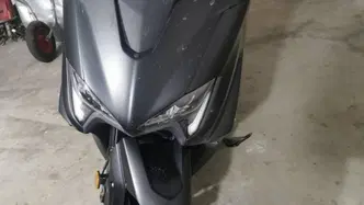 Yamaha T-Max 560 20° anniversario (2021) usata