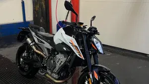 KTM 790 Duke L (2023 - 24) 