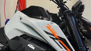 KTM 790 Duke L (2023 - 24)  (11)