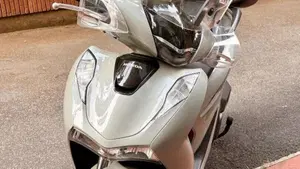 Honda SH 150i (2024 - 25)  (4)