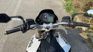 Aprilia Dorsoduro 750 (2009 - 14)  (6)