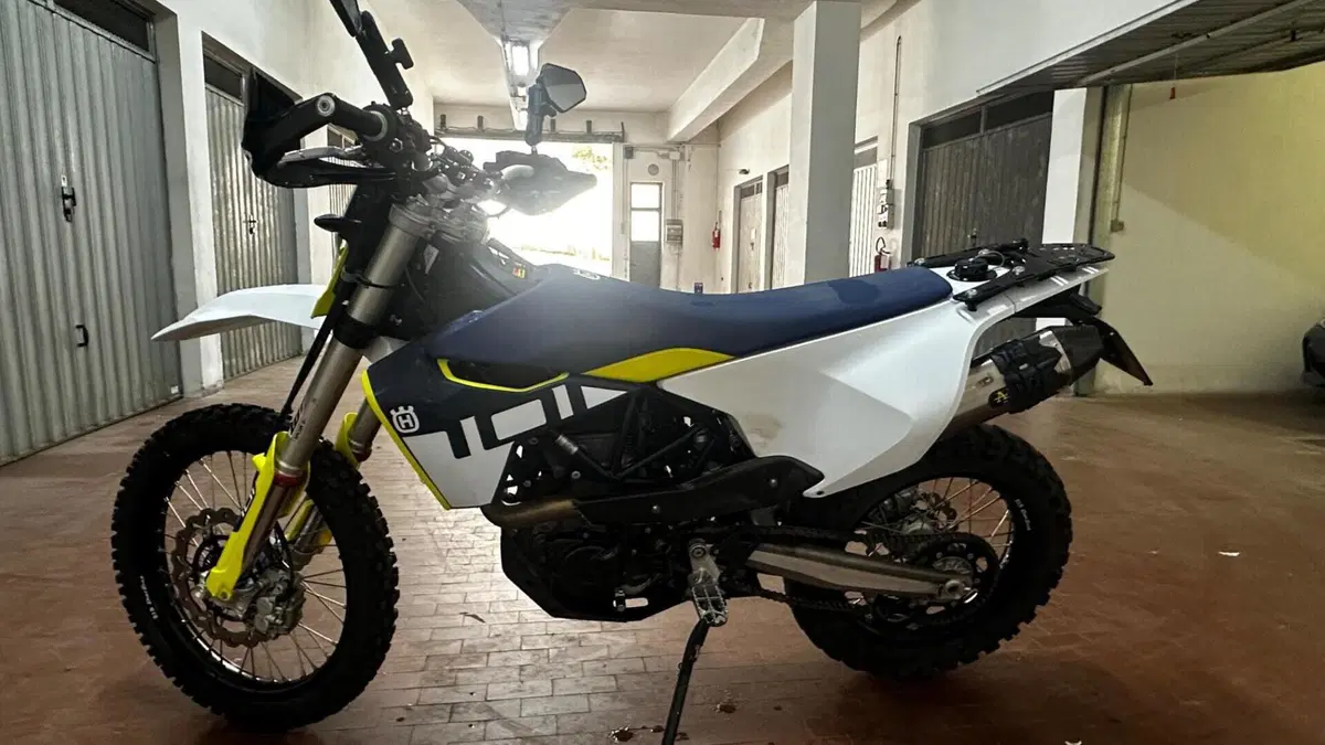 Husqvarna 701 Enduro (2023 - 25)  (3)