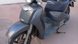 Aprilia Scarabeo 200 (2007 - 11) usata