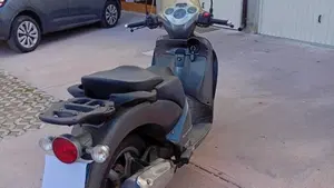 Aprilia Scarabeo 200 (2007 - 11)  (6)