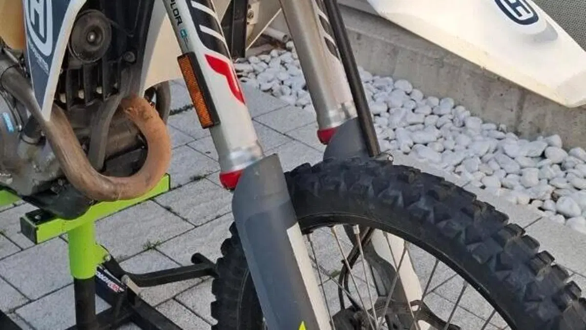 Husqvarna FE 250 (2022)  (3)