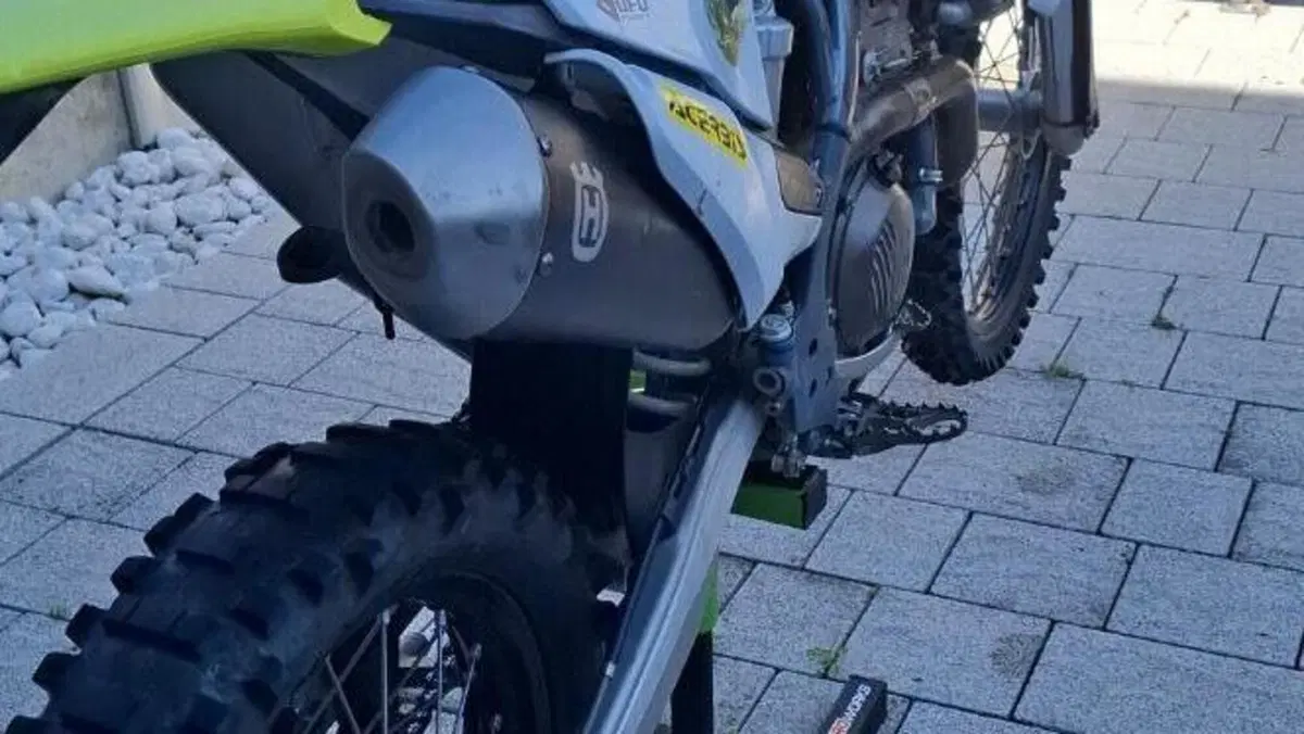 Husqvarna FE 250 (2022)  (5)